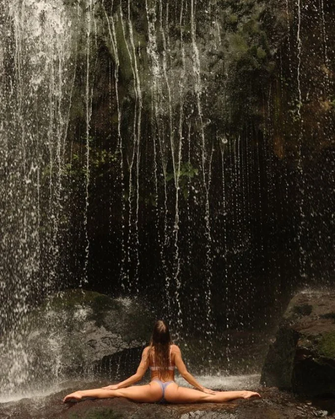 elizabethexpresses instagram full nude