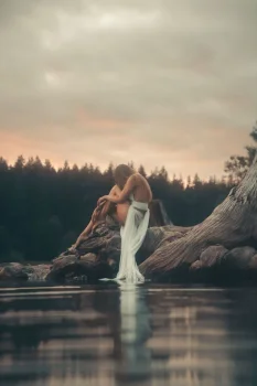 elizabethexpresses instagram outdoor nude