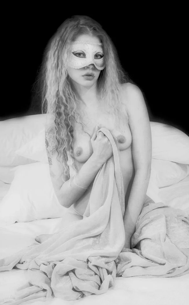 mapache nude photo