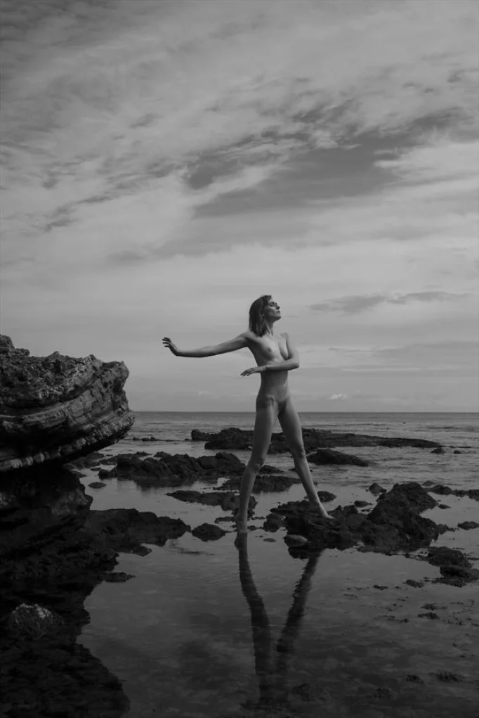mighty earthling instagram full nude