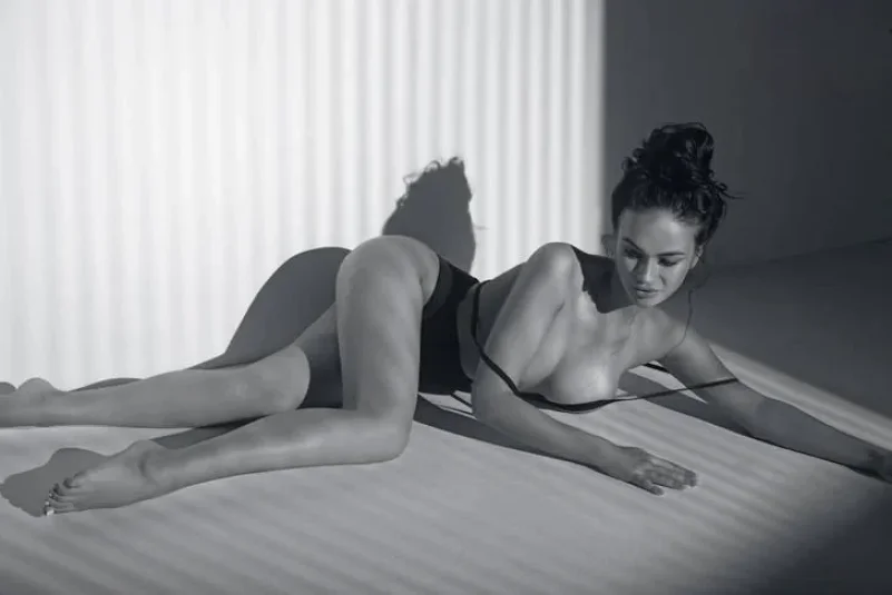 yana koshkina outdoor nude