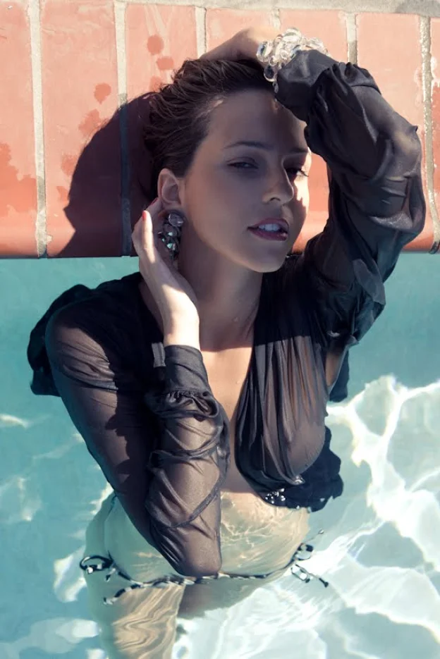 amanda pizziconi flashing