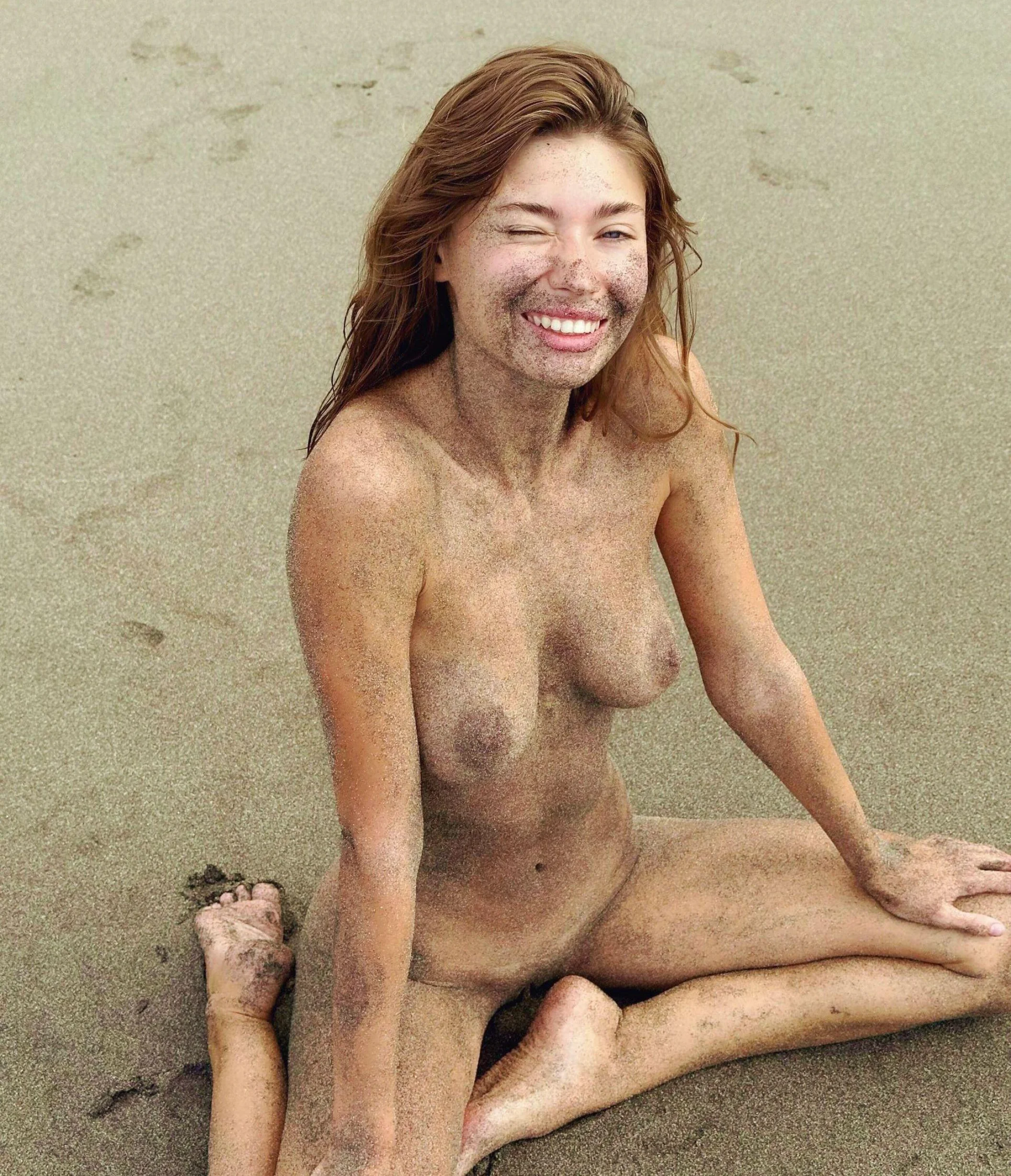 annaralphs full naked