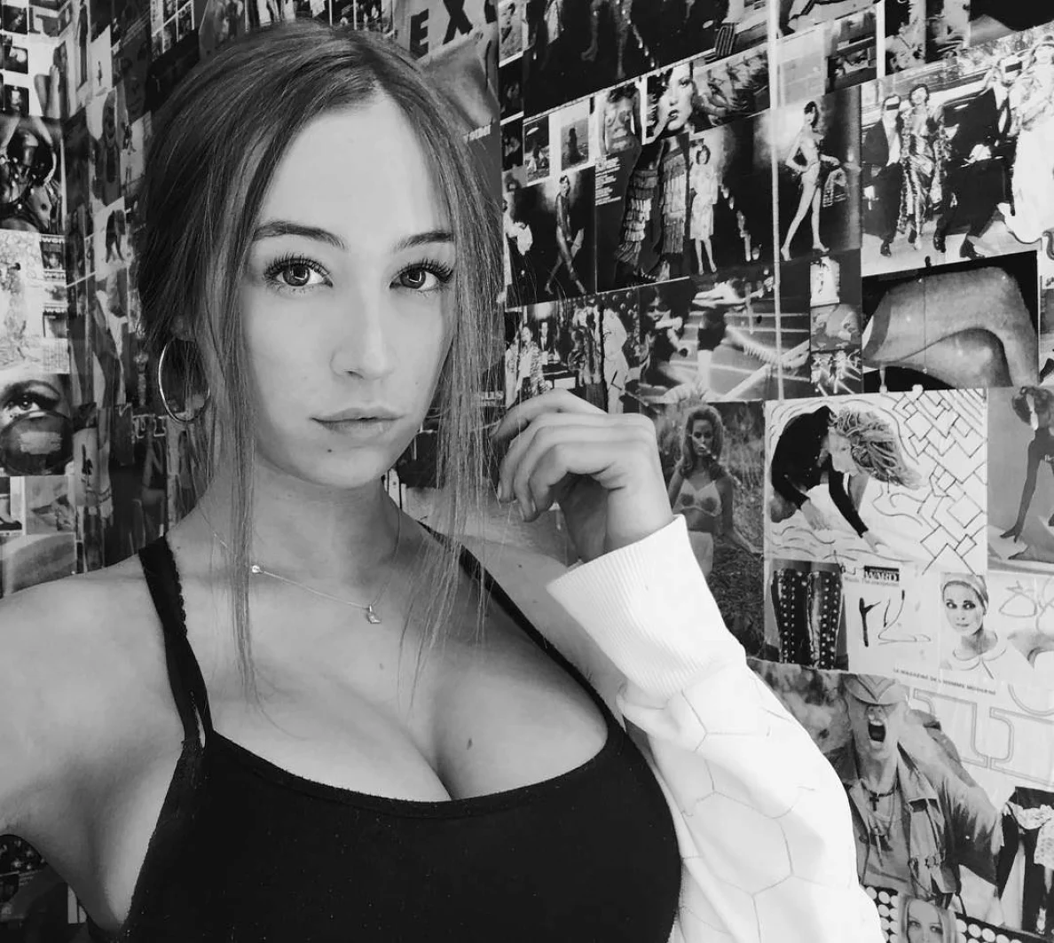 elsie instagram full nude