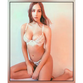 elsiehewitt lingerie