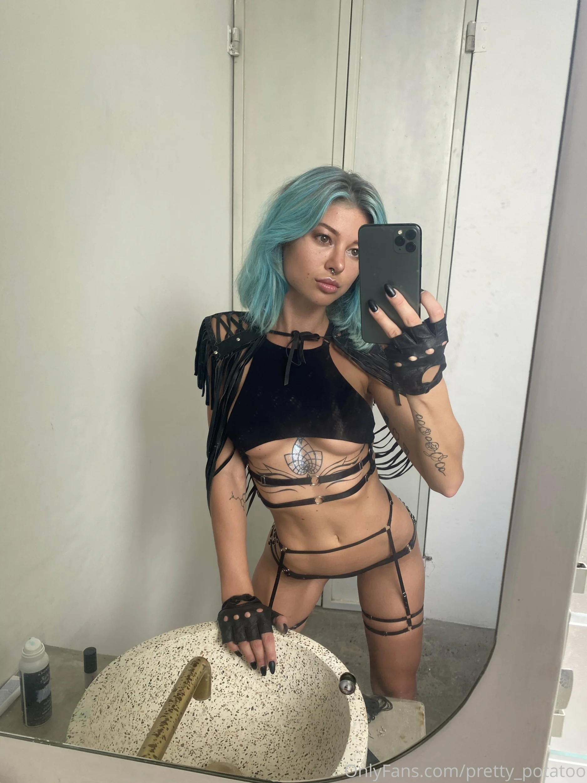 prettypotatoo lingerie