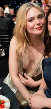 Elle Fanning ? latest upload