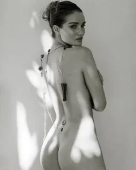 rosie huntington leaks