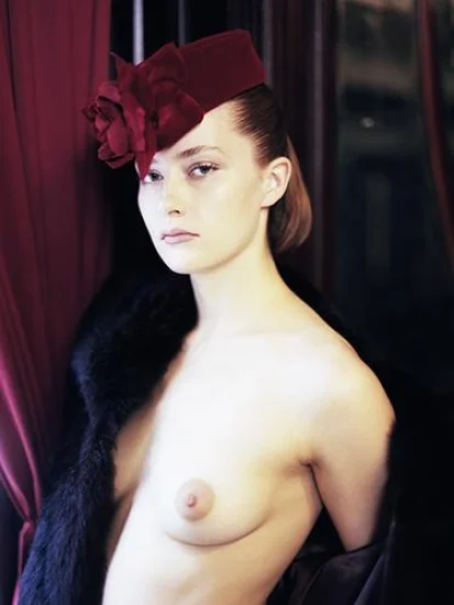 sara stroller nude photo