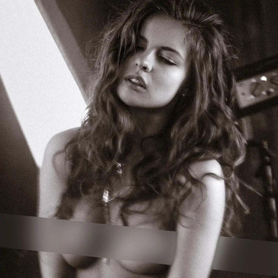 zubova nude photo