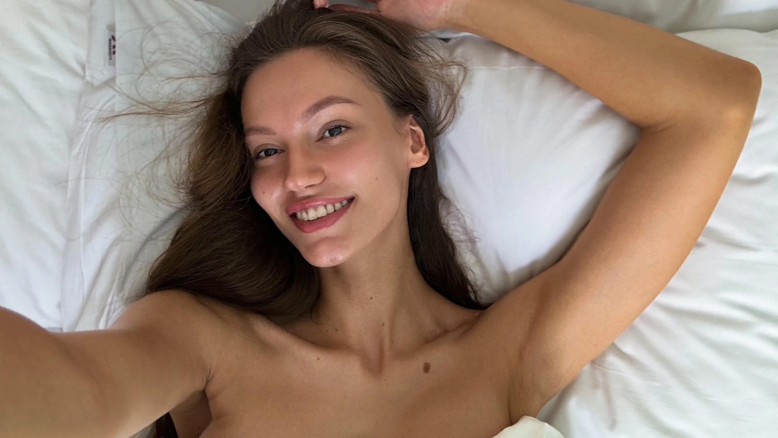 kate evans real flashing