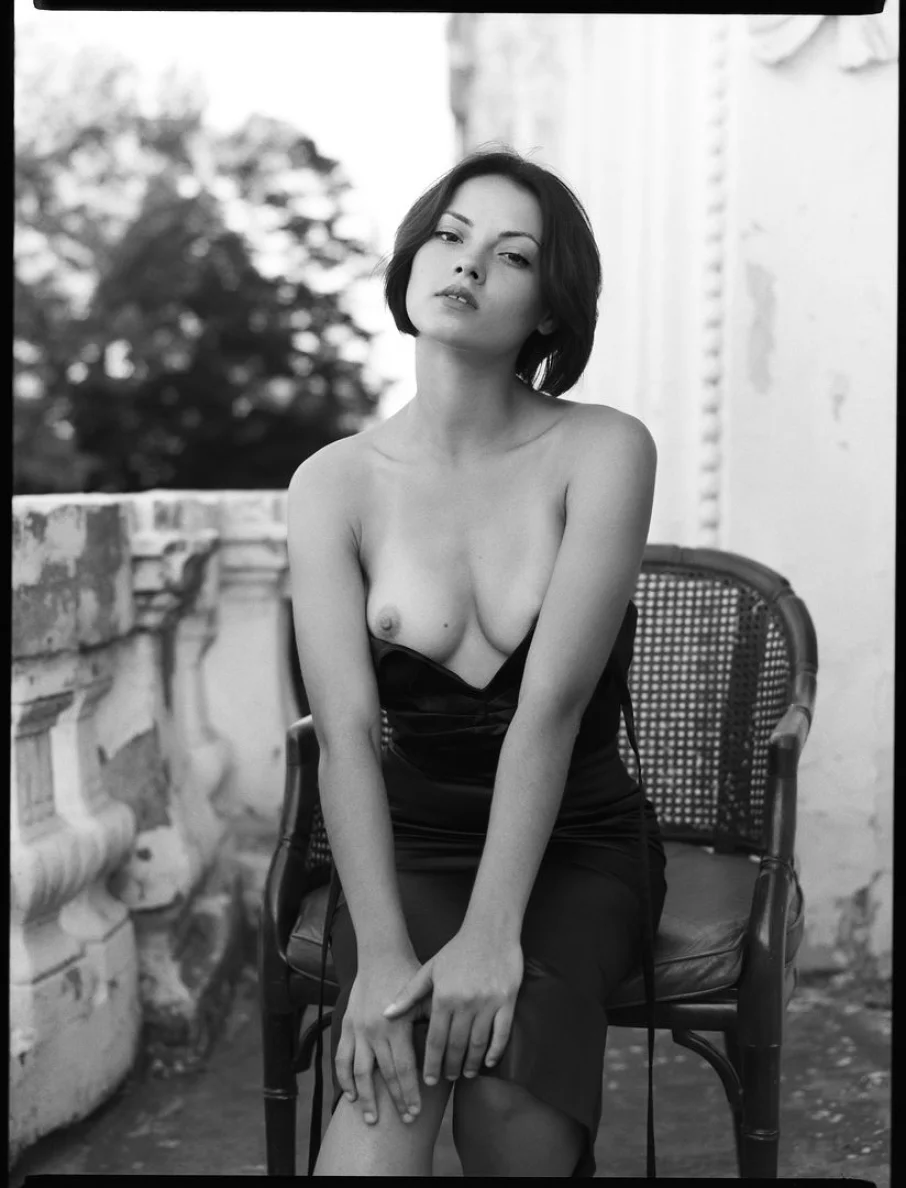 sophie la sage outdoor nude