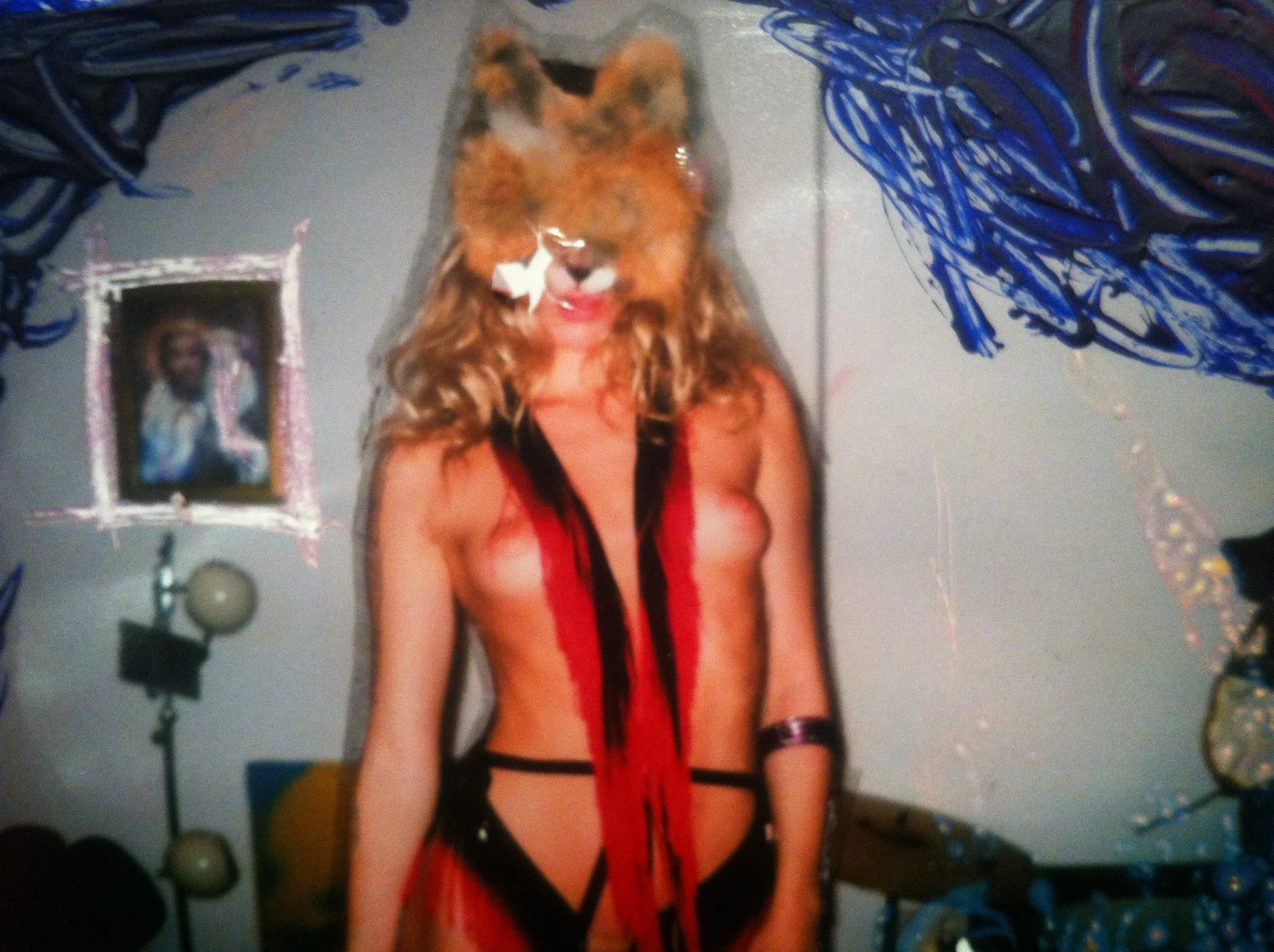 suki waterhouse nude photo