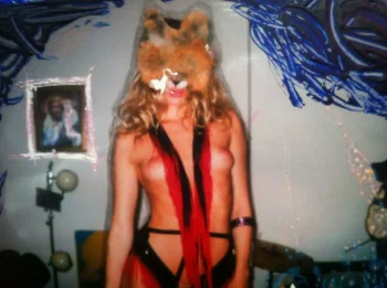 suki waterhouse nude photo