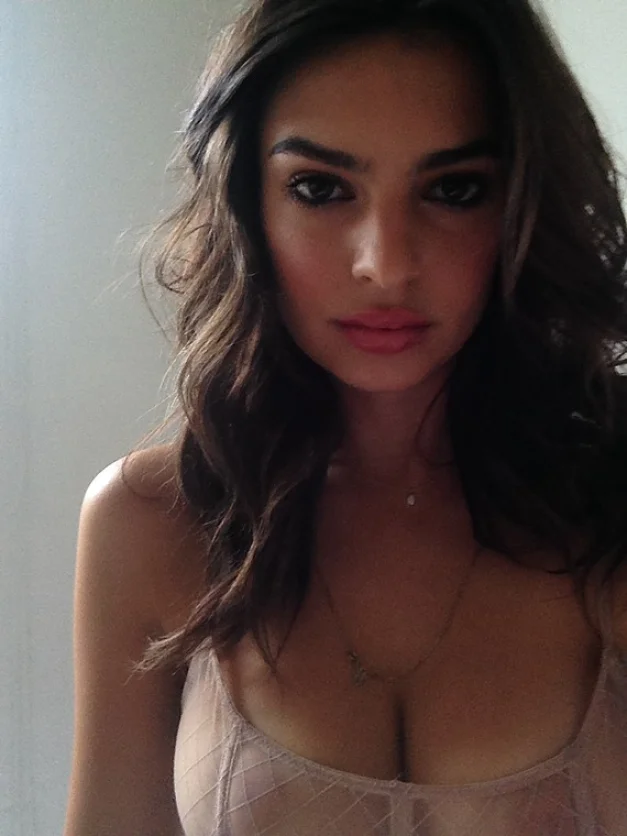 instagram emrata nude