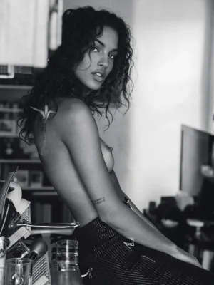 Jessica Strother — profile