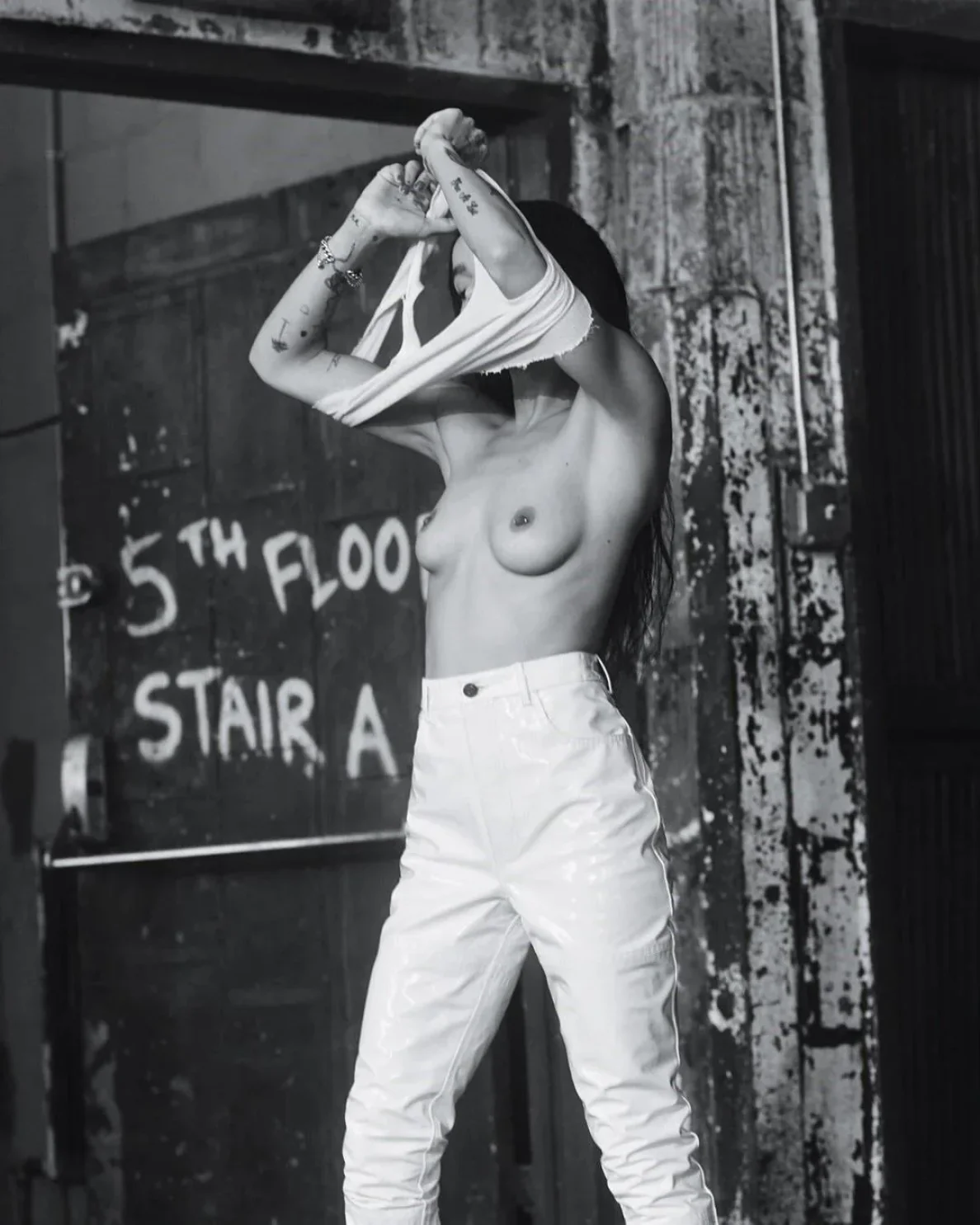 zoe kravitz pussy