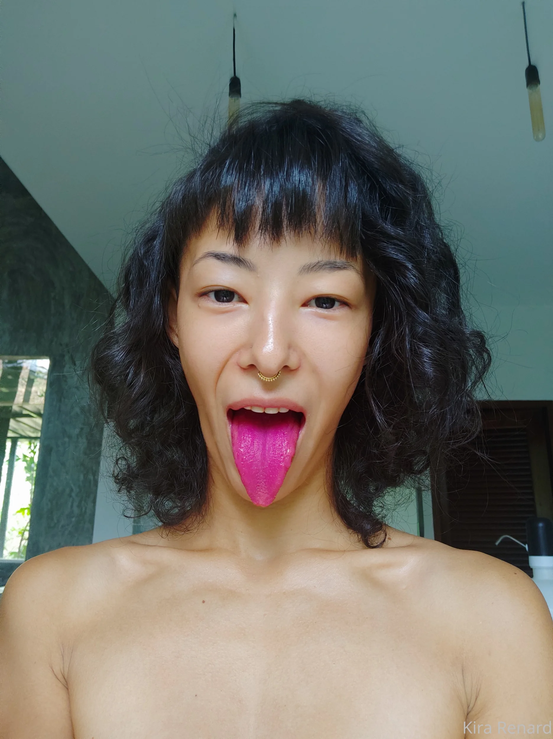 instagram kirapynk flashing