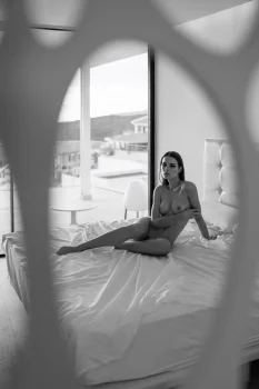 instagram lauresurlerivage lingerie