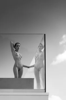 lauresurlerivage instagram tits