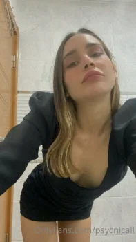 psycnical full naked