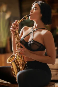 x nikolova y naked