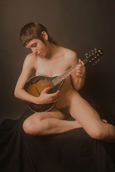 melancholic model instagram cameltoe