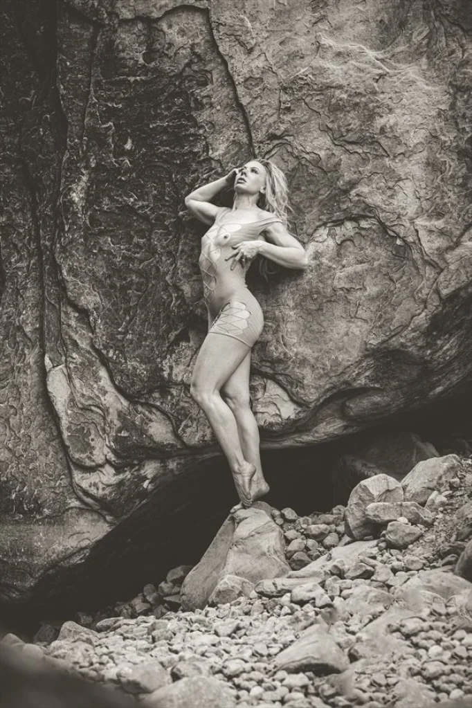 instagram melissasvejda outdoor nude