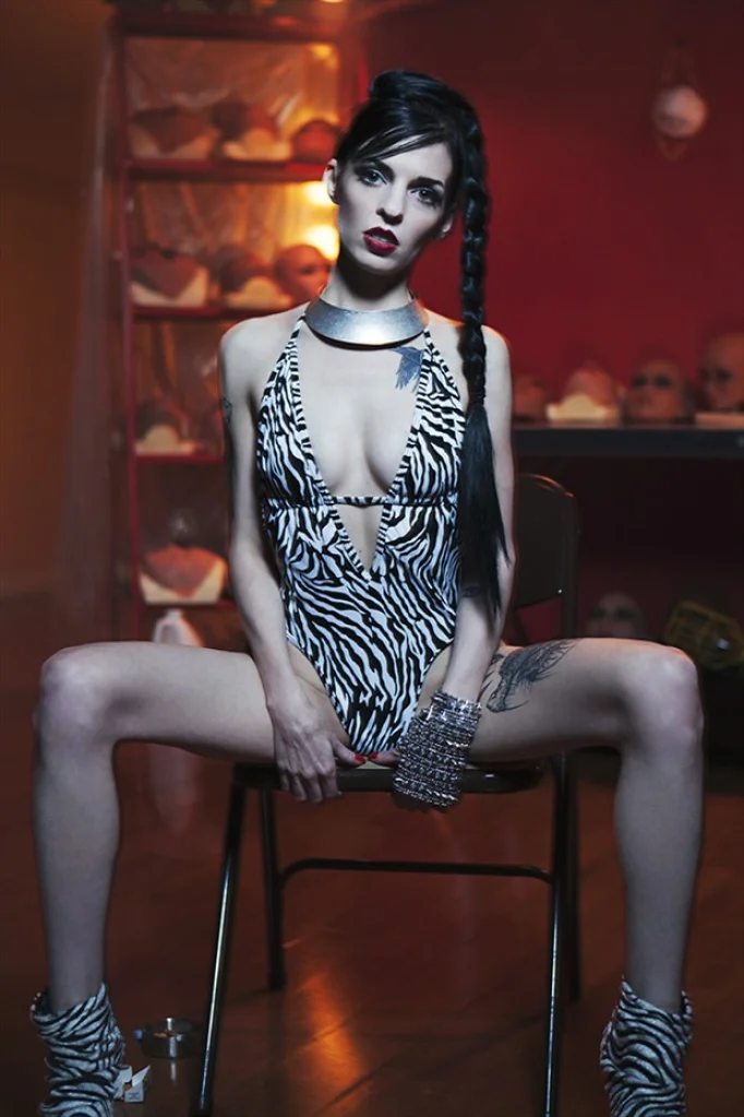 modelsociety palesaent nude photo