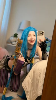 Ava Waifu ? latest upload