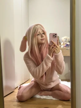 Ava Waifu ? latest upload