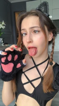 Emma May Rose ? latest upload
