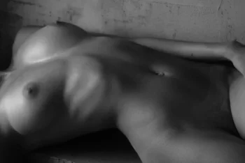 ansy q nude photo