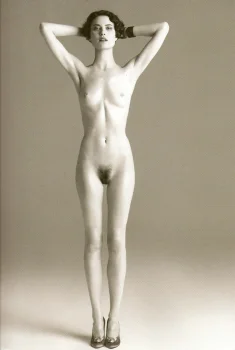 Shalom Harlow ? latest upload